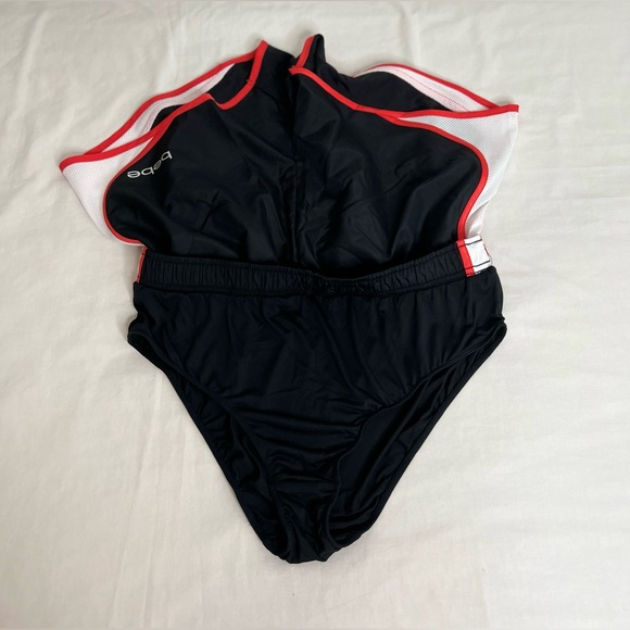 Women's BeBe athletic shorts size XL. Black White with Red stripes. - Picture 4 of 4